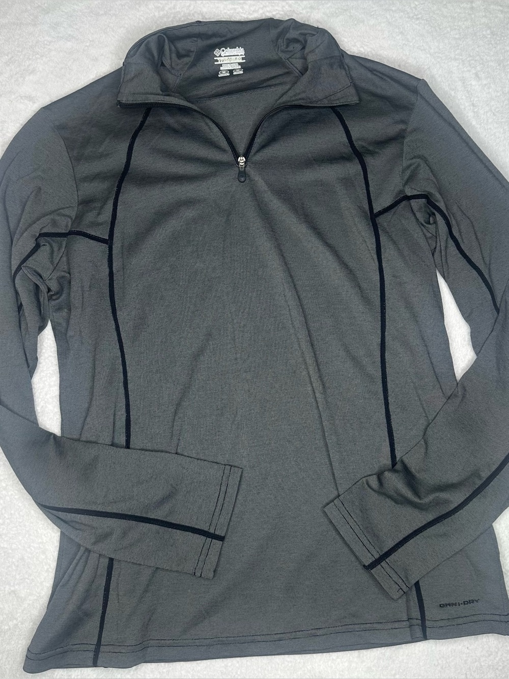 Columbia Titanium Women’s M Gray 1/2 Zip Pullover Omni-Dry Performance Top